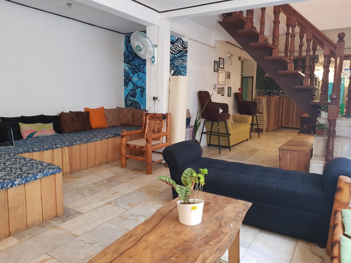 Go Surfari House Hostel Baler Kültér fotó